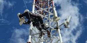 Operario en Antena